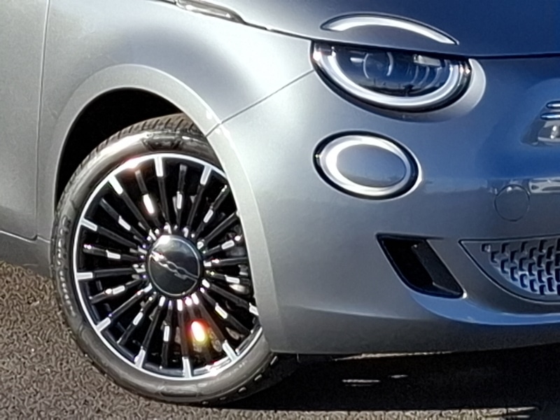 Used Fiat 500 2023 for sale - 76446140: Photo 9