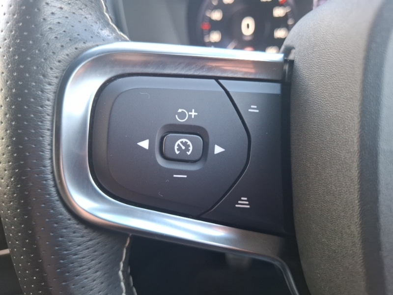 Used Volvo XC40 2021 for sale - 78099108: Photo 18