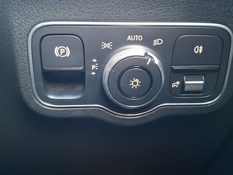 Used Mercedes-Benz B Class 2021 for sale - 77881888: Photo 12