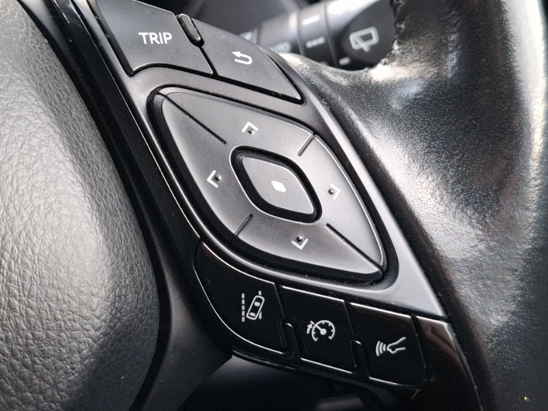 Used Toyota C-HR 2020 for sale - 76683462: Photo 13