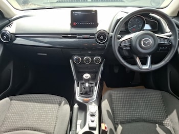 Used Mazda Mazda2 2018 for sale - 79310730: Photo