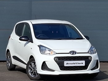 Used Hyundai i10 2018 for sale - 79061013: Photo