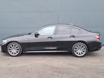 Used BMW 3 Series 2019 for sale - 77611095: Photo