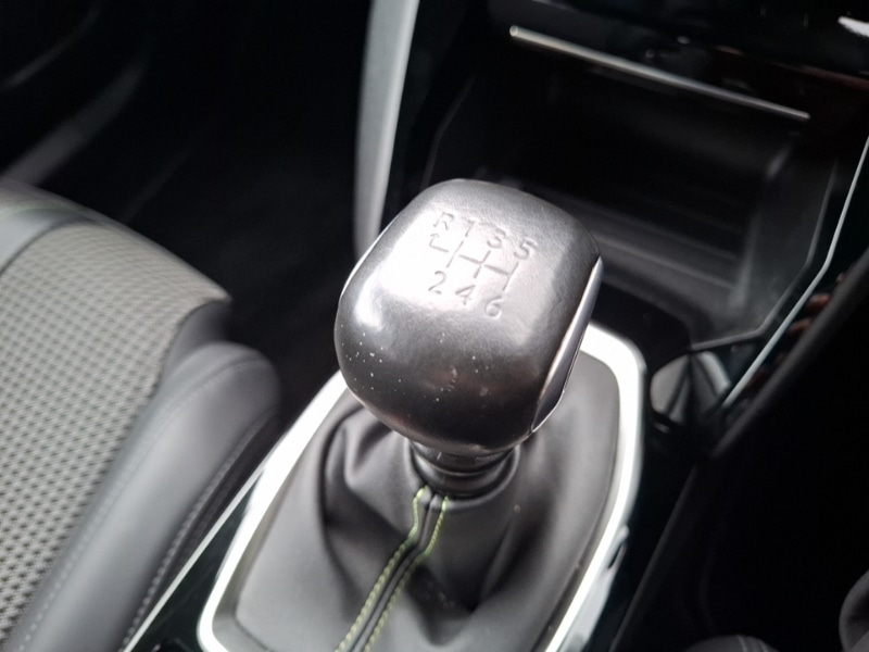 Used Peugeot 2008 2021 for sale - 77568837: Photo 15