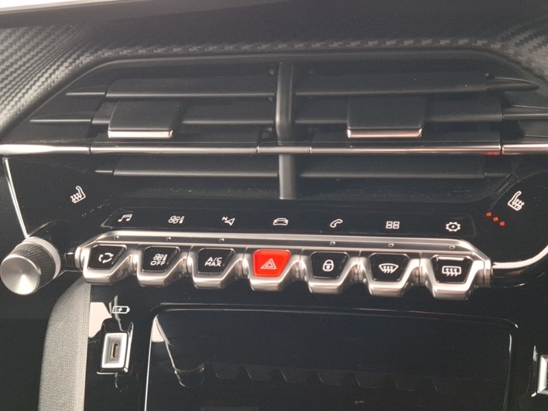 Used Peugeot 2008 2021 for sale - 77568837: Photo 17