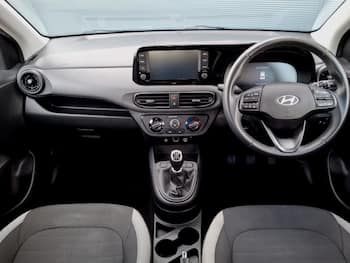 Used Hyundai i10 2023 for sale - 79642428: Photo