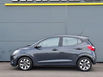 Used Hyundai i10 2023 for sale - 79642428: Photo