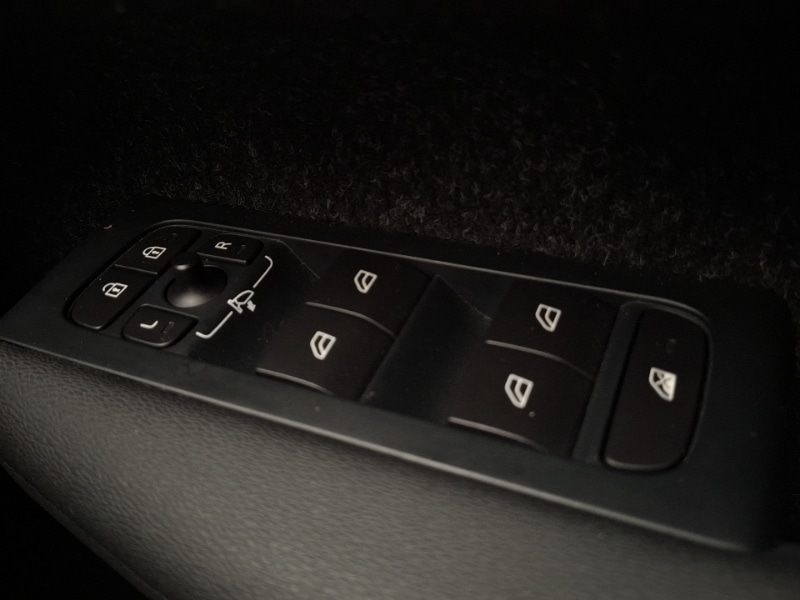 Used Volvo XC40 2018 for sale - 77777173: Photo 17