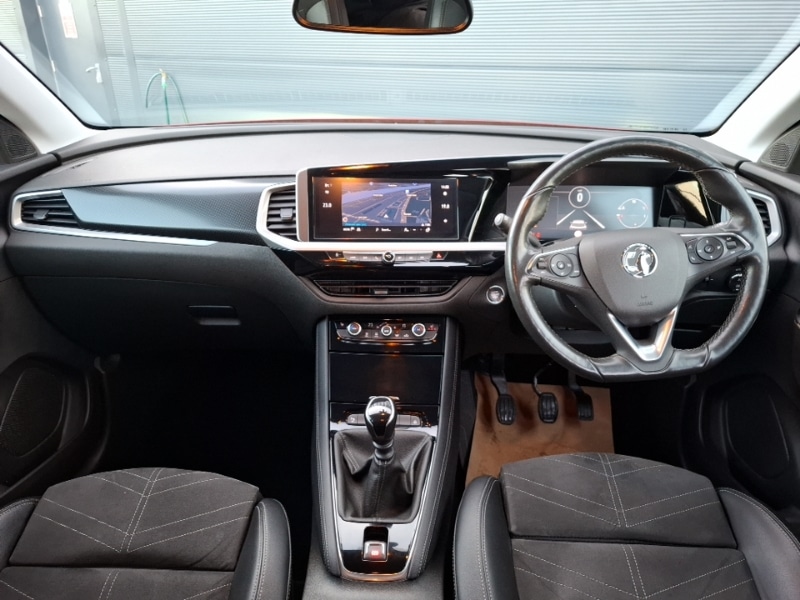 Used Vauxhall Grandland 2022 for sale - 76925322: Photo 2