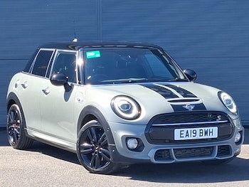 Used MINI Hatch 2019 for sale - 79343456: Photo