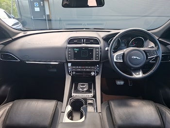 Used Jaguar F-Pace 2016 for sale - 78884650: Photo