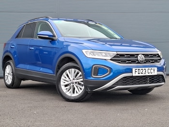 Used Volkswagen T-Roc 2023 for sale - 75357808: Photo