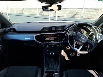 Used Audi Q3 2021 for sale - 77818426: Photo