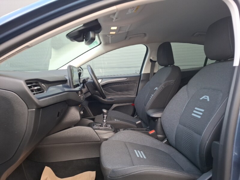 Used Ford Focus 2023 for sale - 76055059: Photo 5