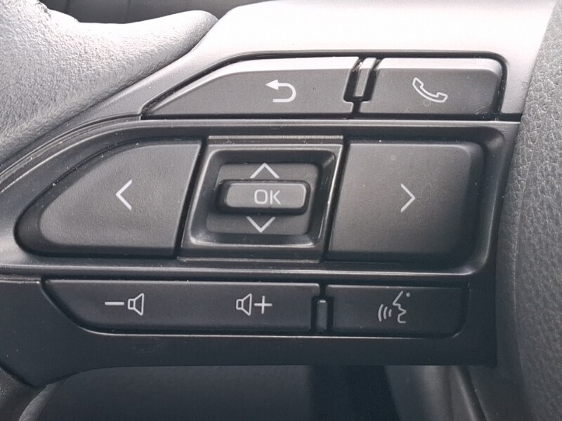 Used Toyota Yaris Cross 2022 for sale - 77503108: Photo 12