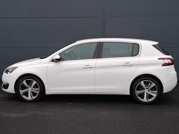 Used Peugeot 308 2016 for sale - 77556345: Photo