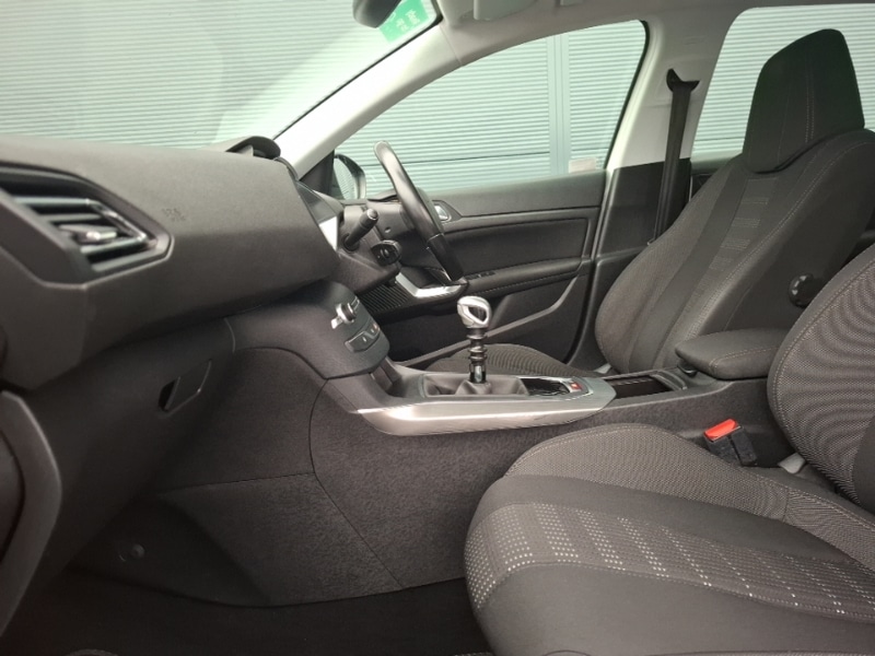 Used Peugeot 308 2016 for sale - 77556345: Photo 5