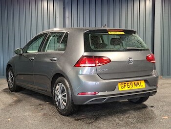 Used Volkswagen Golf 2019 for sale - 77852270: Photo