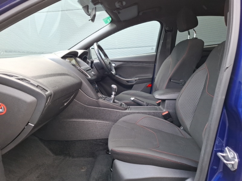 Used Ford Focus 2017 for sale - 78079947: Photo 5