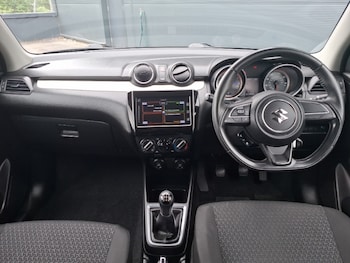 Used Suzuki Swift 2017 for sale - 78567894: Photo