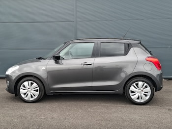 Used Suzuki Swift 2017 for sale - 78567894: Photo