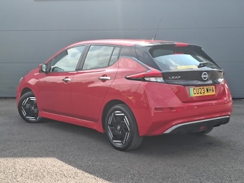 Used Nissan Leaf 2023 for sale - 79176000: Photo