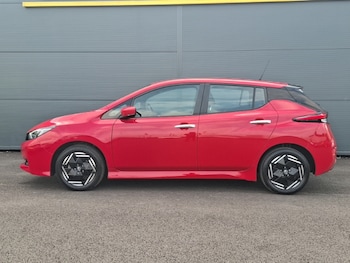 Used Nissan Leaf 2023 for sale - 79176000: Photo