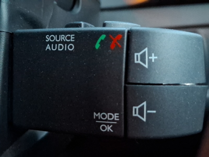 Used Renault Clio 2014 for sale - 77669620: Photo 18