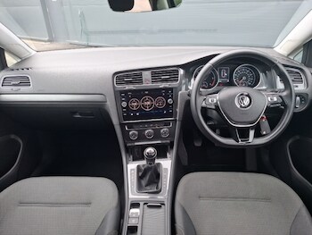 Used Volkswagen Golf 2018 for sale - 78591285: Photo