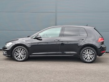 Used Volkswagen Golf 2018 for sale - 78591285: Photo