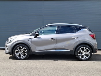 Used Renault Captur 2023 for sale - 78595293: Photo