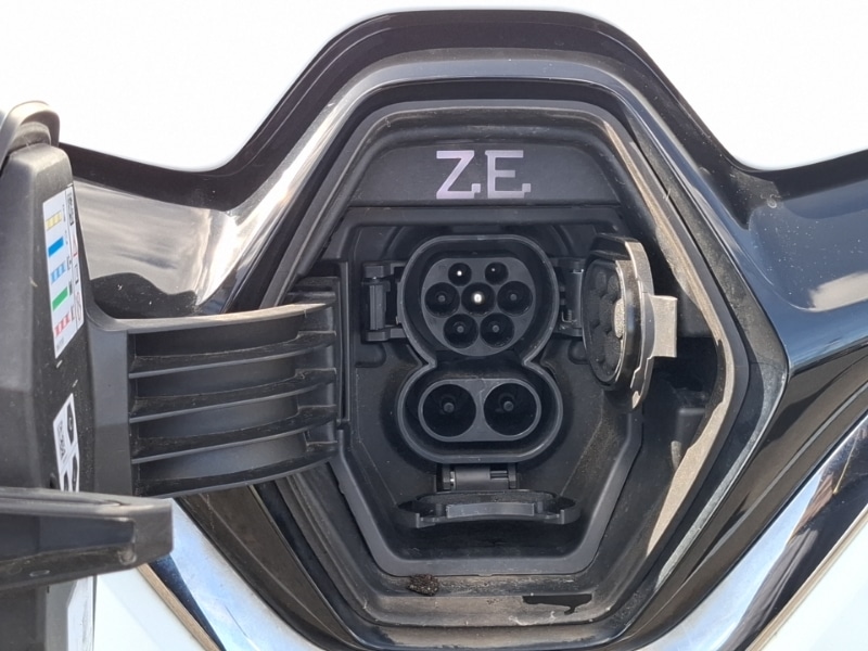 Used Renault Zoe 2022 for sale - 76860302: Photo 18