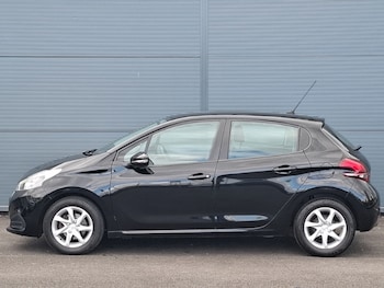 Used Peugeot 208 2018 for sale - 78312736: Photo