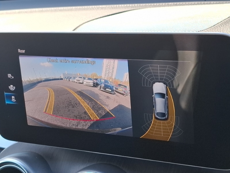 Used Mercedes-Benz GLC 2020 for sale - 76397515: Photo 11