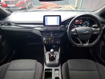 Used Ford Focus 2021 for sale - 77606035: Photo