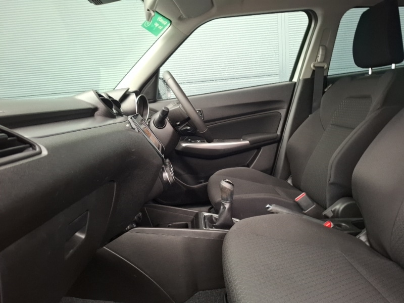 Used Suzuki Swift 2023 for sale - 77284765: Photo 5