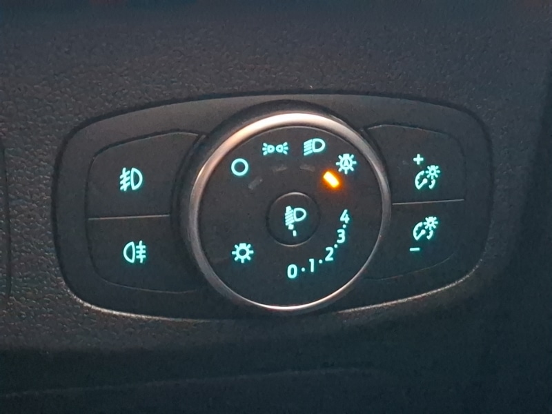 Used Ford Focus 2018 for sale - 76974886: Photo 17