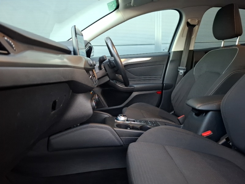 Used Ford Focus 2018 for sale - 76974886: Photo 5