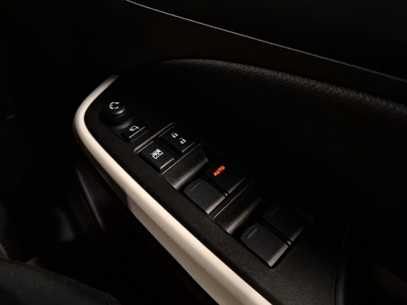 Used Suzuki Swift 2017 for sale - 77852269: Photo 12