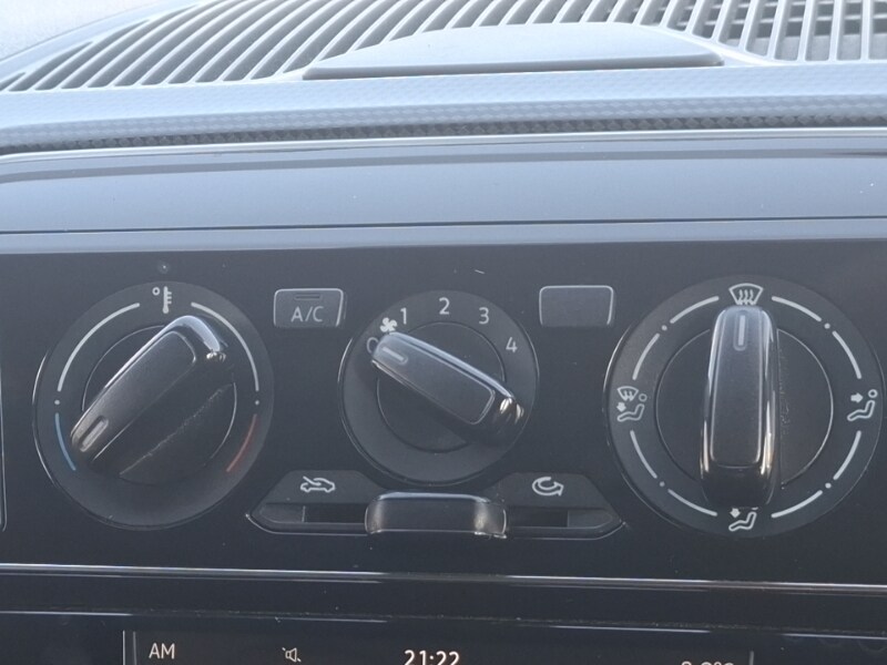 Used Volkswagen up! 2018 for sale - 77761477: Photo 17