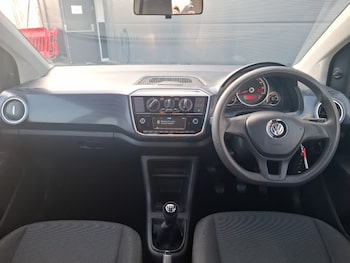 Used Volkswagen up! 2018 for sale - 77761477: Photo