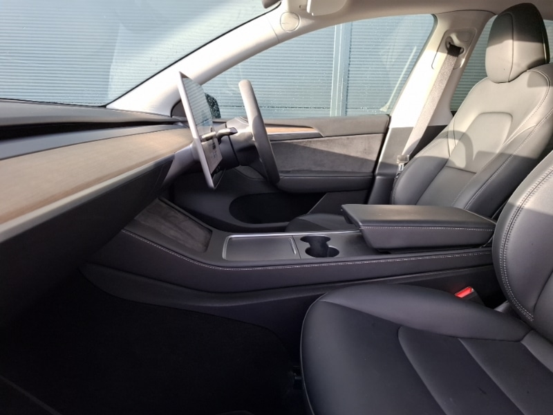 Used Tesla Model Y 2023 for sale - 76696141: Photo 5