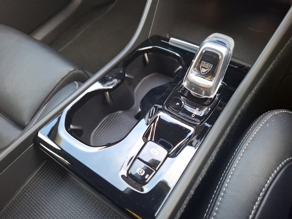 Used Volvo XC40 2022 for sale - 76183679: Photo 15