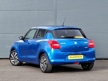 Used Suzuki Swift 2023 for sale - 79654521: Photo