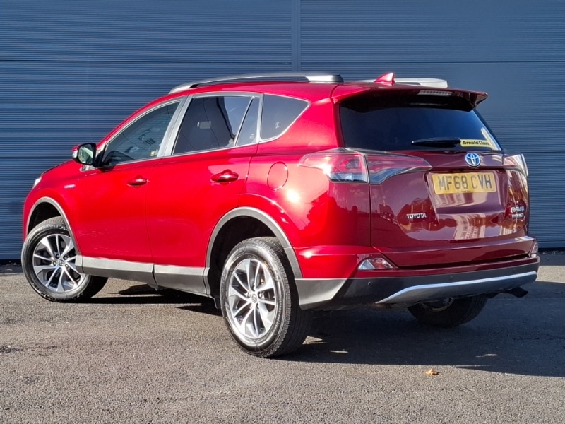Used Toyota RAV4 2018 for sale - 76393185: Photo 3