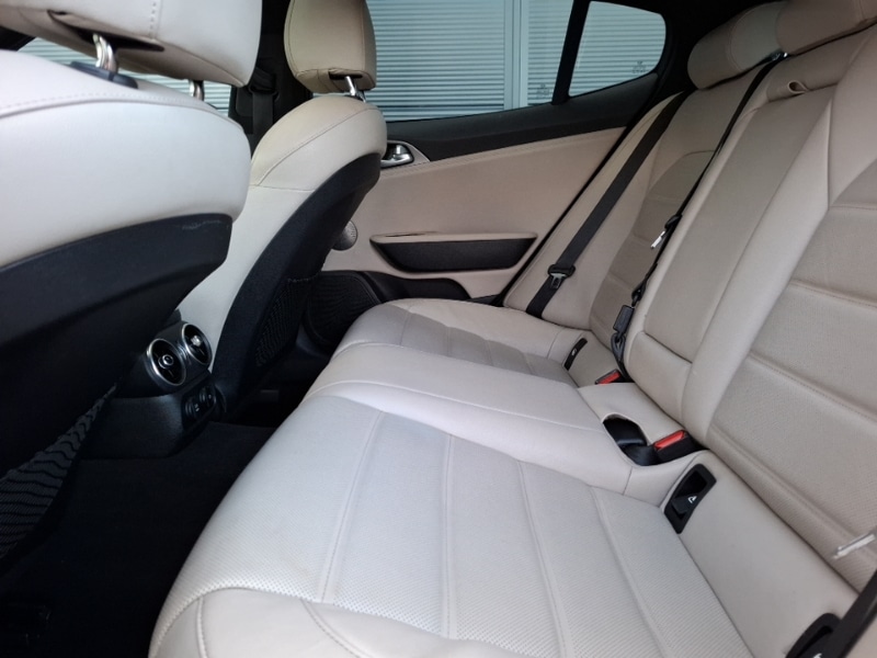 Used Kia Stinger 2018 for sale - 76351311: Photo 6