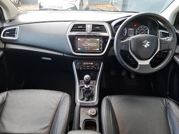 Used Suzuki SX4 S-Cross 2018 for sale - 76440261: Photo