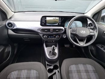 Used Hyundai i10 2024 for sale - 79364111: Photo