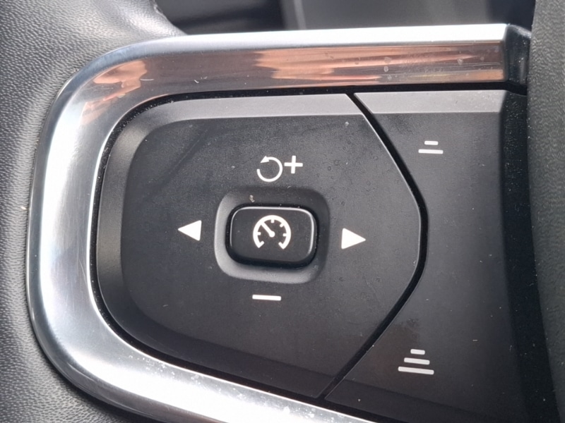 Used Volvo XC40 2021 for sale - 77669618: Photo 12