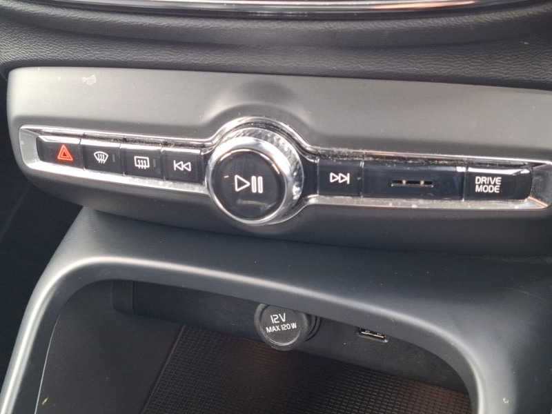 Used Volvo XC40 2021 for sale - 77669618: Photo 16